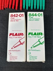 Lot of 2 Vtg 1980 Paper Mate FLAIR Pens Red & Green Felt Tip Point-Guard NOS USA