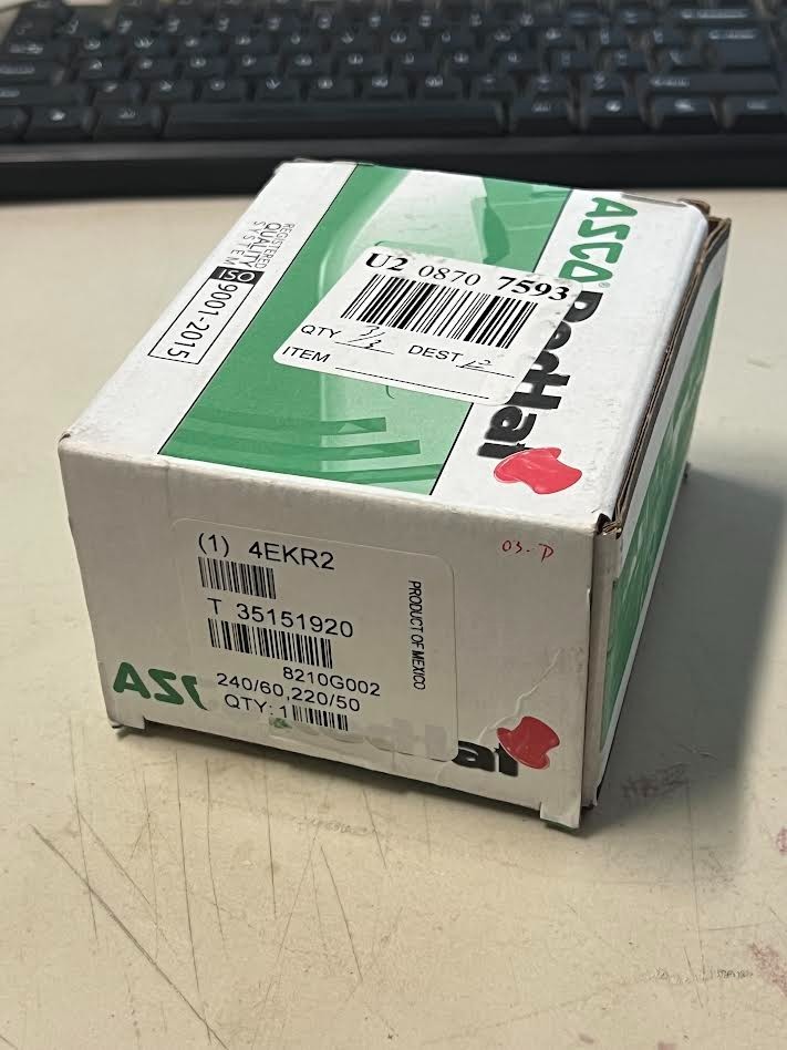 Asco 4EKR2 8210G002 Solenoid Valve 2-Way Normally Closed 1/2 in npt New NIB