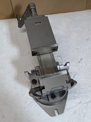 Gibraltar 3-Axis Tilting Angle Machine Vise w/ Swivel Base 4″ Jaw Width 110052