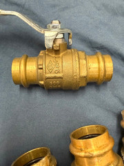 LOT {6} 1″ Ball Valves P X P; {4} 1″, {1} 3/4 {1} 1-1/4 Full Port Made in Italy