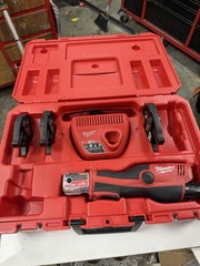 Milwaukee M12 Force Logic ProPress with Jaws and Accessories 2473-20