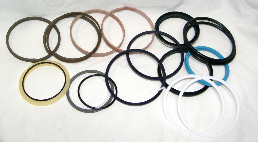 Cylinder Seal Kit 31Y1-03861 Compatible for Hyundai Excavator R130LC-3 R130W-3