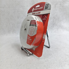 First Alert 10-Year Path Light Photoelectric Smoke Alarm Battery NIOB