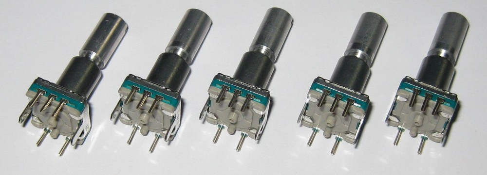 5 X Alps Rotary Encoder w/ Momentary Switch – 30 Detent / 360 Degrees – PC Board