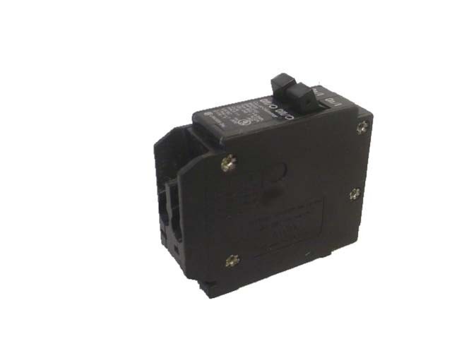 CHALLENGER A2020 U 20A 120V 2P USED