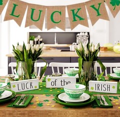 St. Patrick’s Day Wooden Tabletop Decor – Luck of the Irish red pink white