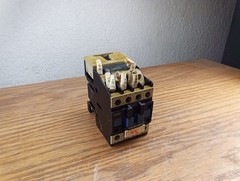 Toshiba C11J Magnetic Contactor
