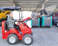 NEW AGT Mini Skid Steer SkidSteer Loader RATO Gas Engine Ride on FREE UNLOADING