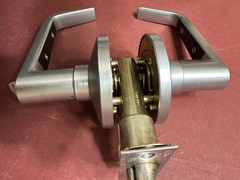 Best 7K Contour Angle Return Lever Lockset, With Turn Button, Without Core