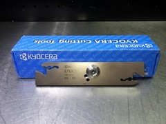 Kyocera Coolant Thru Neutral Cut-Off Blade KPKB26-5JCT (LOC3503B)