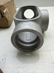 NIB – Crouse Hinds – T87 – 3-Inch T-Shaped Form 7 Conduit Outlet Body