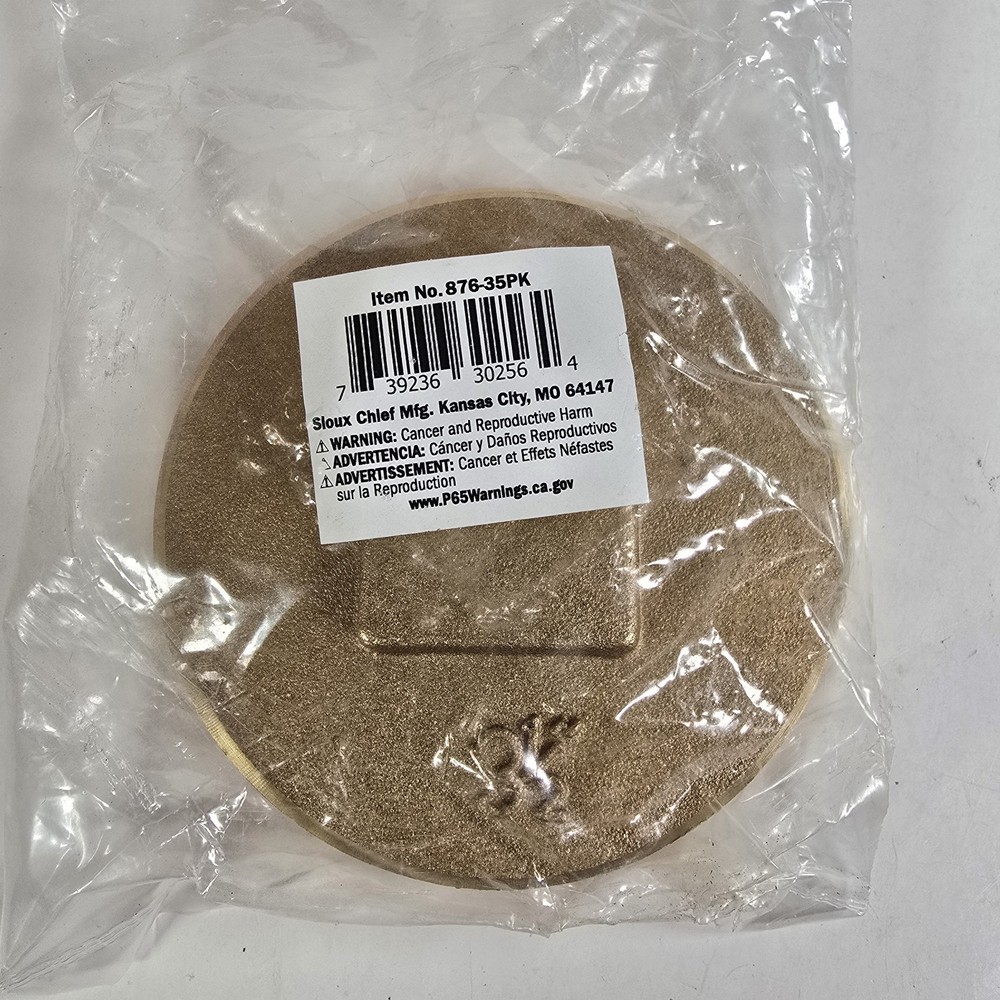 Sioux Chief 876-35PK 3-1/2″ Brass Cleanout Plug Round Plate (1pc)