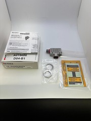 LR-ZH490CB Keyence Self Contained CMOS Laser Sensor LRZH490CB