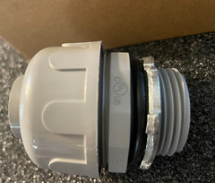 Lot of 5 New 1″ Non-Metallic Liquid Tight Conduit Fitting Connectors LT100NM