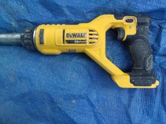 DEWALT DCE531 PENCIL VIBRATOR 20 Volt Concrete Masonry Construction Tools