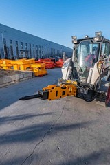 Skid Steer Hydraulic Hammer for Bobcat – Heavy Duty Concrete and Asphalt Breaker