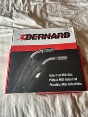 New Bernard MIG Gun still in the box. 400A, BTB MIG Gun, 15`(4.57m),.045″(1.2mm)