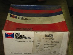BOX (100) AMP Solistrand Electrical Connector Ring Tongue Copper 12-10 AWG 33458