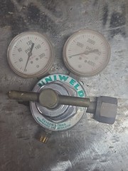 Uniweld 592H Compressed Gas Regulator 0-4000 PSI