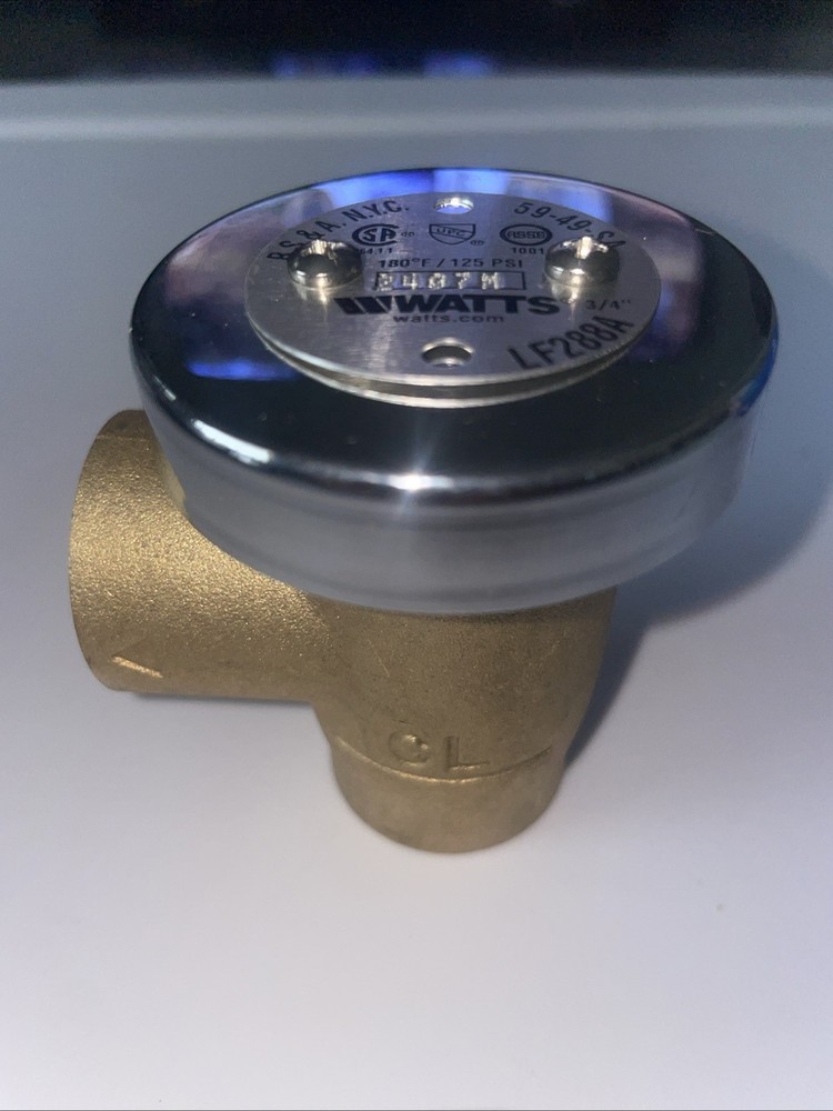 WATTS Anti-Siphon Vacuum Breaker: FNPT x FNPT, 3/4 in Pipe Size,