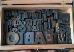 Mixed Lot Vintage Letterpress Wood Printing Blocks 59 Misc. in Old Cigar Box