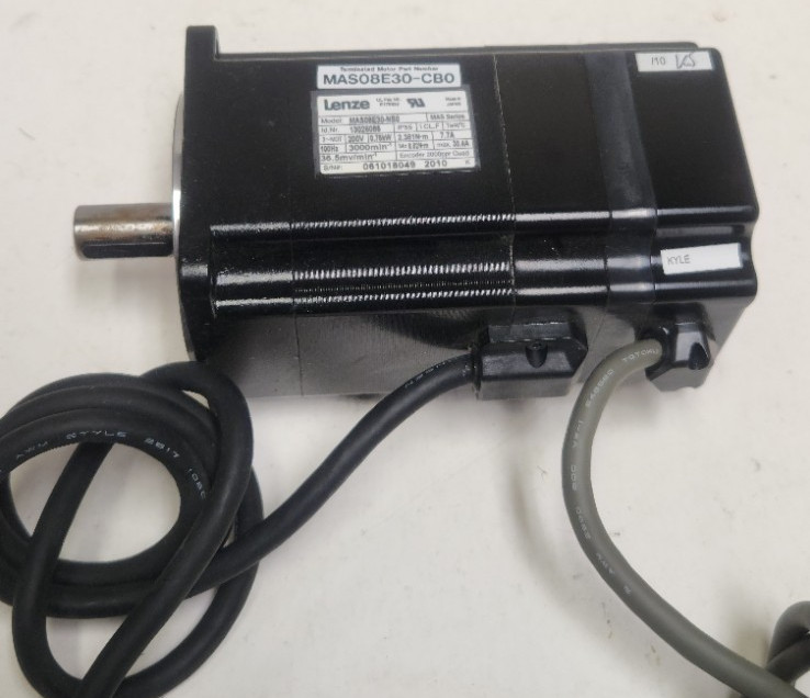 Lenze MAS08E30-NB0 Servo Motor / MAS08E30-CBO