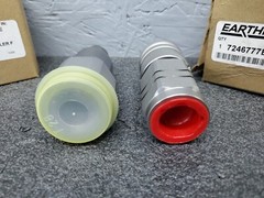 New Male & Female Flat Face Quick Coupler Set for Skid Steers 7246777 7246790 EF
