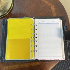 Compact Franklin Covey Planner Black Magnetic Snap 6-Ring & Accessories