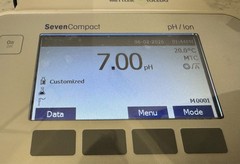 Mettler-Toledo Seven Compact S220 Digital Lab Benchtop Ion pH Meter Tester