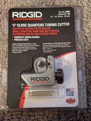 RIDGID 1″ No.101 and 3/4″ No.104 USA Close Quarters Tubing Cutters