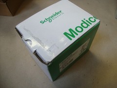 Schneider Electric (M221 TM221M16R) PLC Control Logic controller Modicon NEW