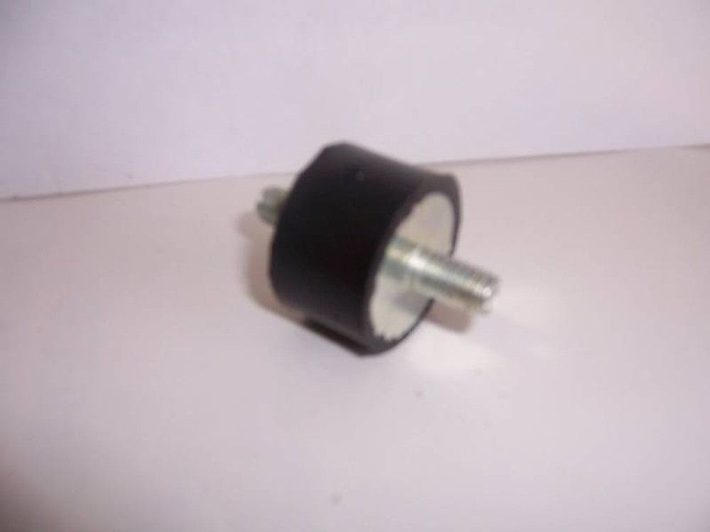 NEW SEAT ISOLATOR MOUNT replaces TORO LAWNBOY 62-5480