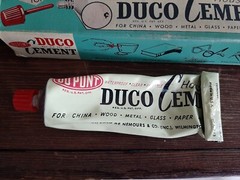 USED Du Pont Duco Cement Reg. U.S. PAT. OFF. Vintage RARE Piece Original Package