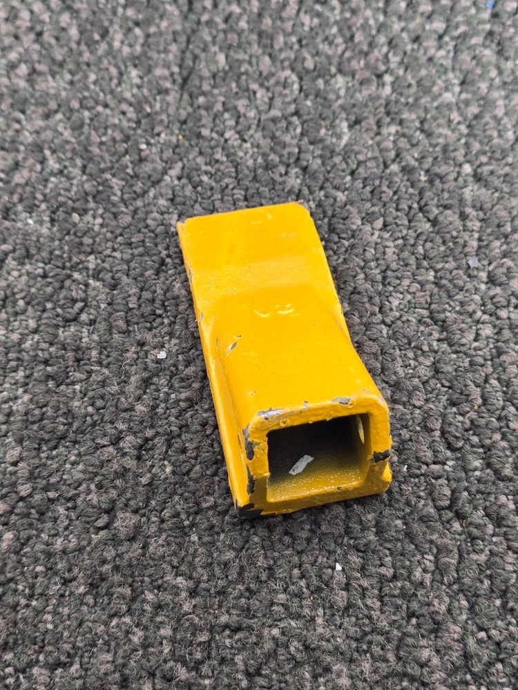 (QTY 4) Scarifier Tooth / Ripper Point Replacement 4-1/4″ Length x 1-3/4″ Width