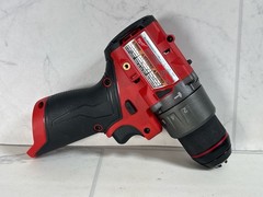 Milwaukee M12 12V 1/2″ Drill & 1/4″ Impact Driver Set w/ XC4.0 Batte (A1G009950)