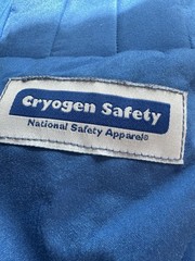 NATIONAL SAFETY APPAREL Cryogen Safety Gloves, 17 inches, #2AEZ4, to -300°F, Med