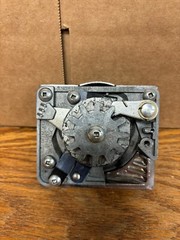 Beaver Vending Machine Quarter Coin Mechanism 50 cents Bubble Gum Toy Candy