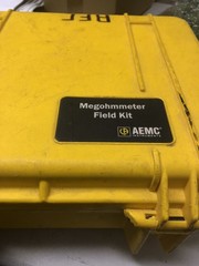 AEMC MEGOHMMETER MODEL 1040