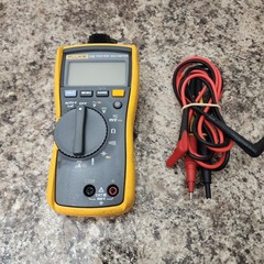 FLUKE 116 True RMS HVAC Digital Multimeter With Leads No Case