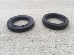 2 pcs Land Pride Oil Seals 060060 & 060061, 060002 & 060003