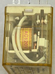 Lot Of 5 idec 53804-A1 RH4B- U AC 120V 50/60Hz NEW