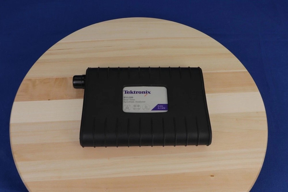 Tek RSA306 Spectrum Analyzer HH 9KHz to 6.2GHz, USB base