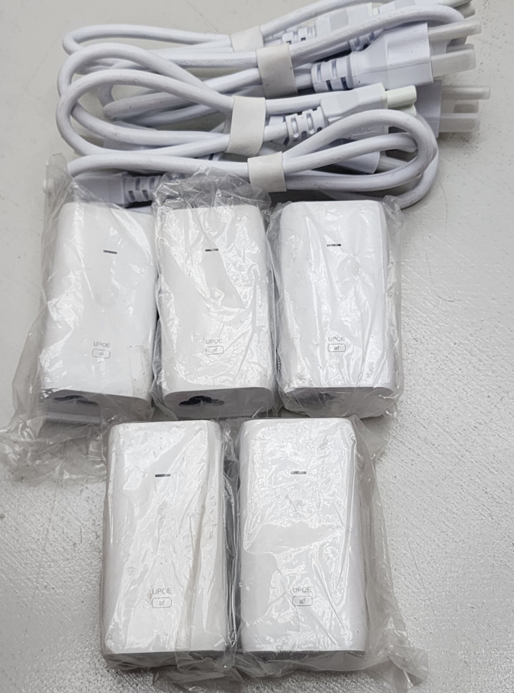 (5) Ubiquity GP-V480-032G Switching Gigabit Power Supply – New-Open Box