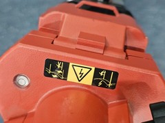 Hilti PA 921 Crank Tripod for Transit / Laser Levels 5/8″ Thread Pre-owned