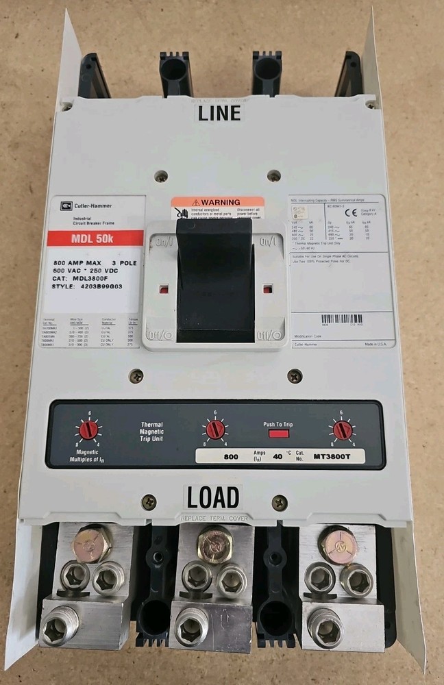 1) Cutler-Hammer MDL 50k 800A 3-Pole Circuit Breaker 551-600V MDL3800F MT3800T