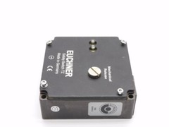EUCHNER TZ2RE024M 082053 250V 6A (AS PICTURED) NSNP