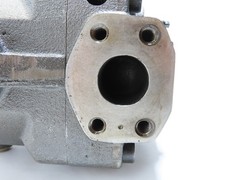 PARKER PVP2330K8R2M21 Variable Volume Piston Pump 2330K8R2M21 1000PSI