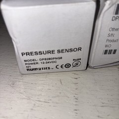 Numatics pressure sensor DPS280PNQ8. 12–24 VDC.