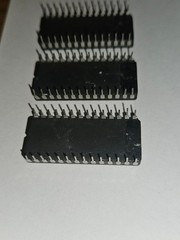 3 PCS TOTAL AMD 256KBIT UV EPROM Qty 2 AM27C256-200DC Qty 1 AM27C256-70DC