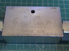 1 – Magister Hydraulics VBPDE 3/8” Double Pilot Operated Check Valve NEW out of